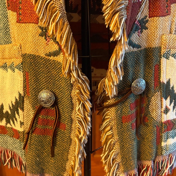 Fringed Multicolor Vest - Picture 5 of 5